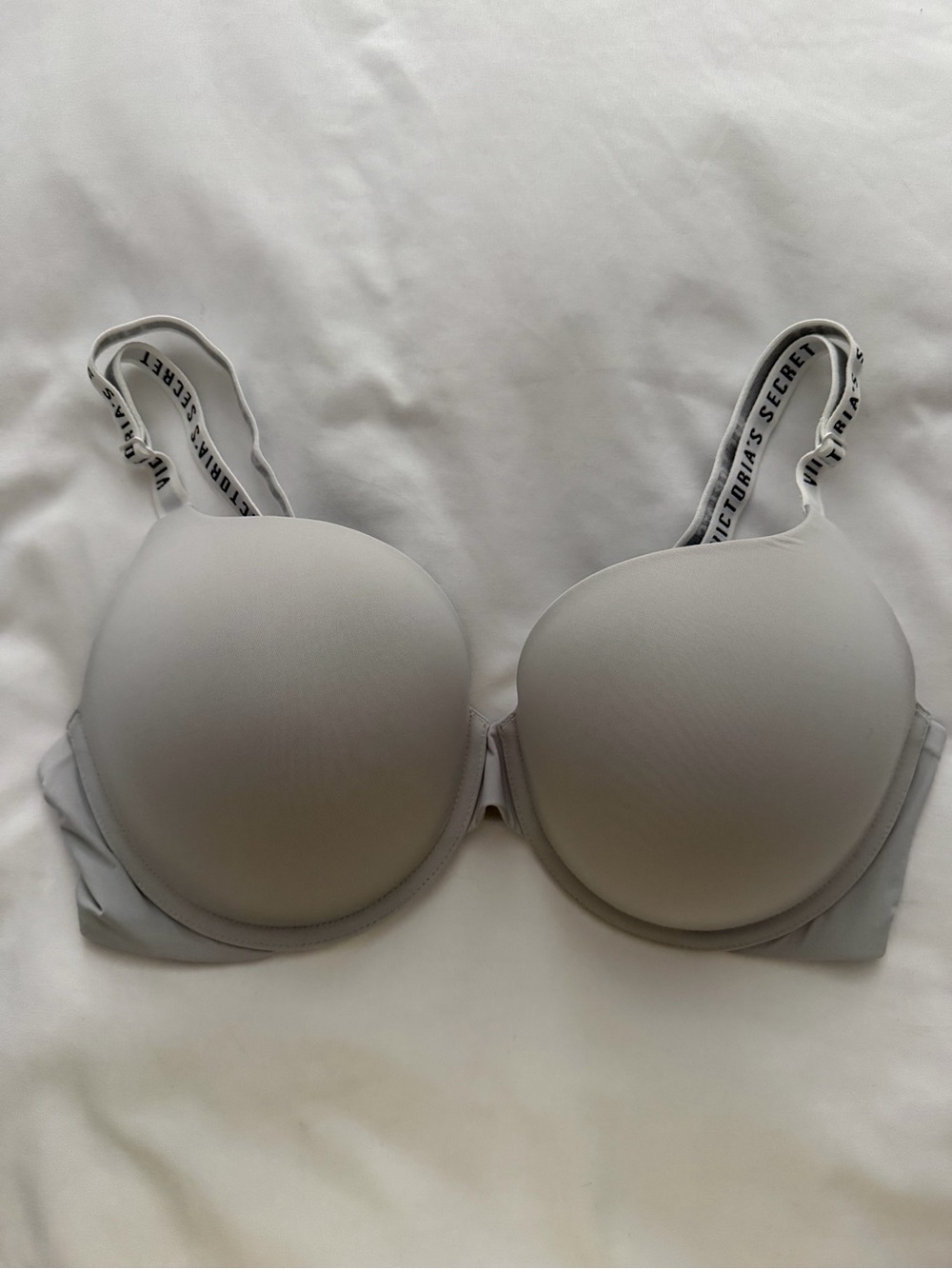 NWT Victoria's Secret Smooth Light Gray T-Shirt Bra 38D
